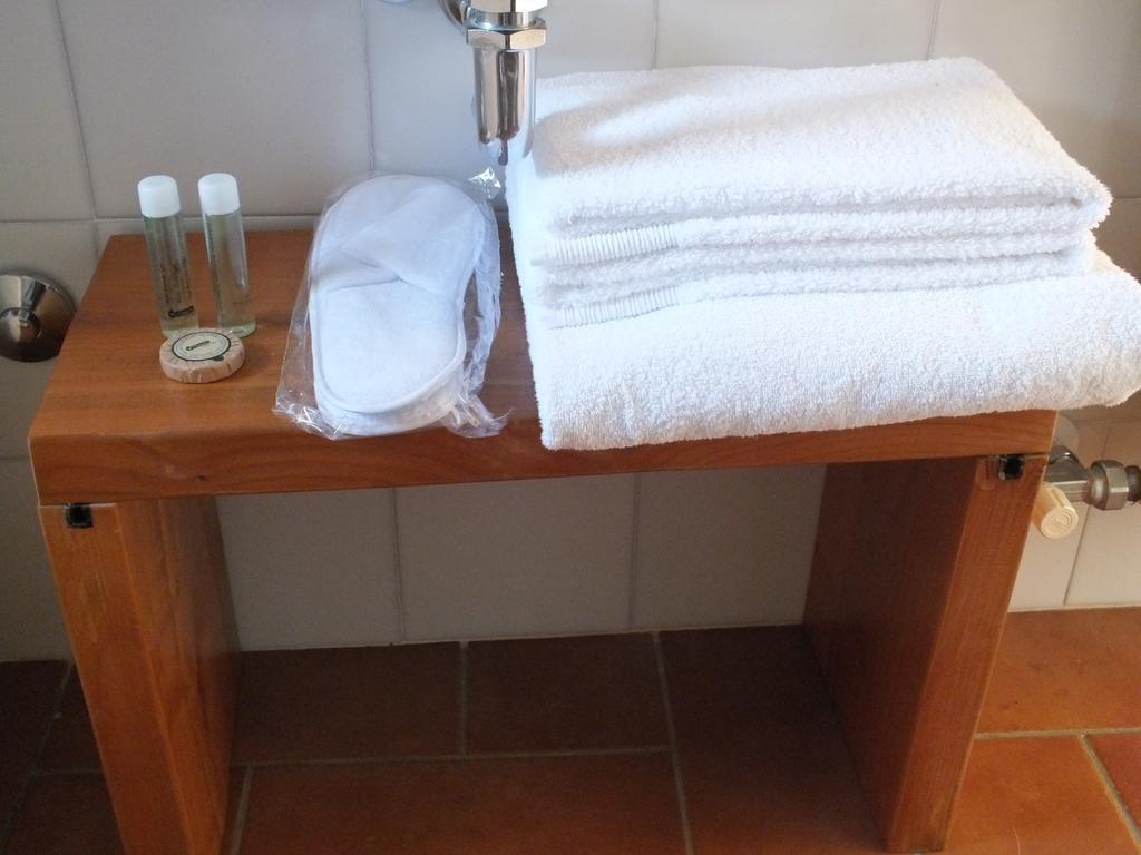 Relais Ca Nova Guest House Bogogno Eksteriør billede